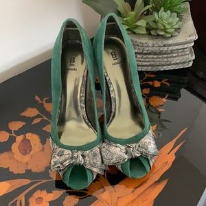 Green Suede Open-toe Heels Stilettos size 8.5